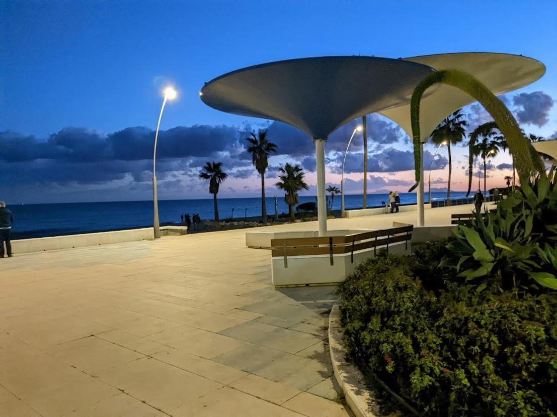 Seaside View Apartment Estepona Ngoại thất bức ảnh